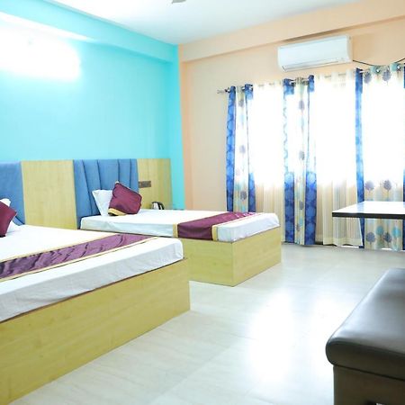 Krishna Shree Residency Hotel Guwahati Esterno foto